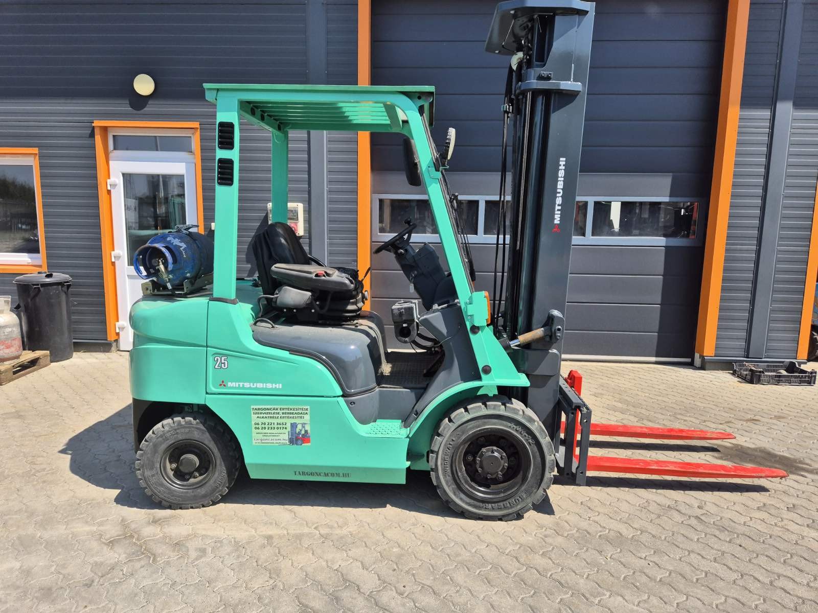 MITSUBISHI FG 25NT-image